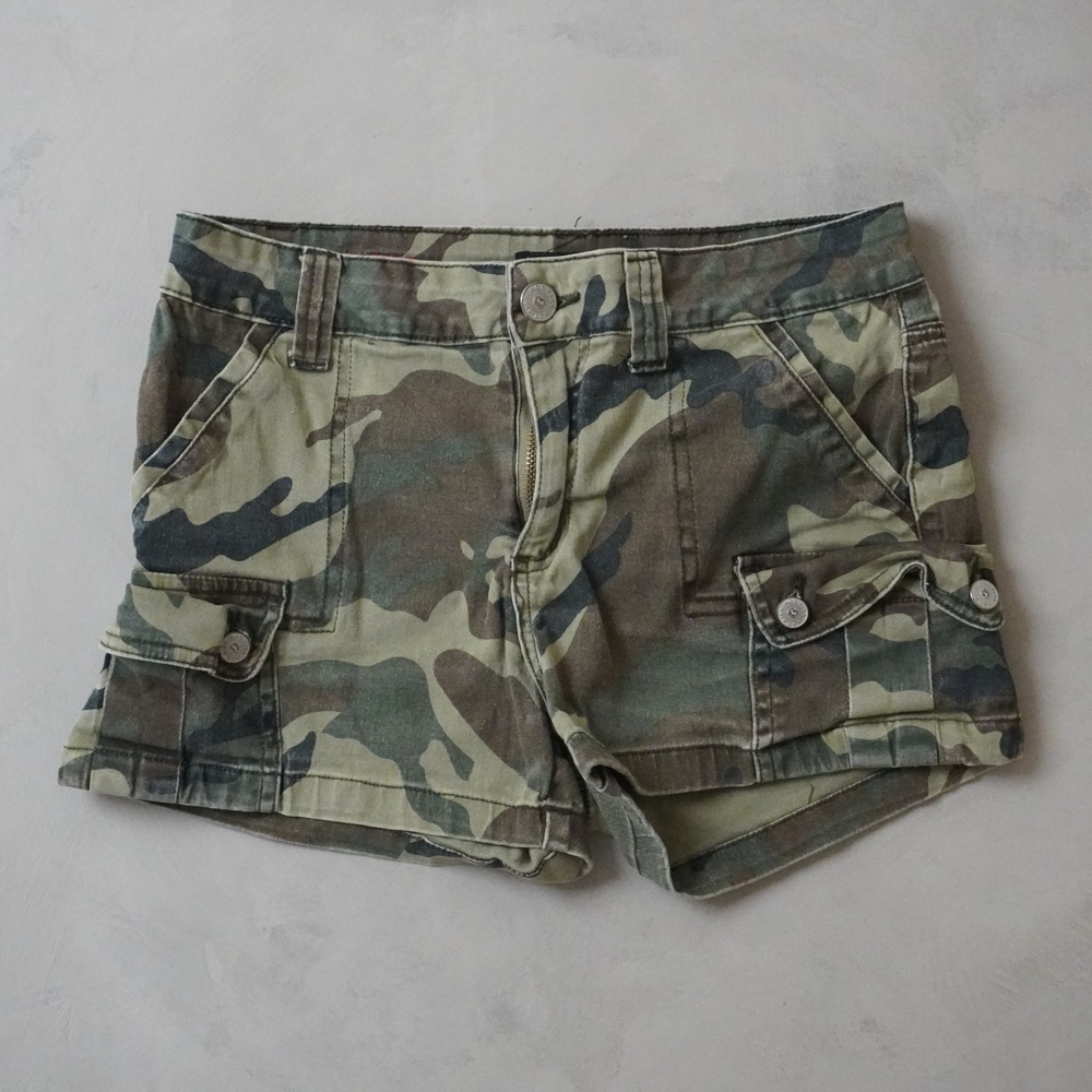 Hot Kiss Camo Cargo Shorts Womens Size 5 Green Brown Mid Rise Y2K